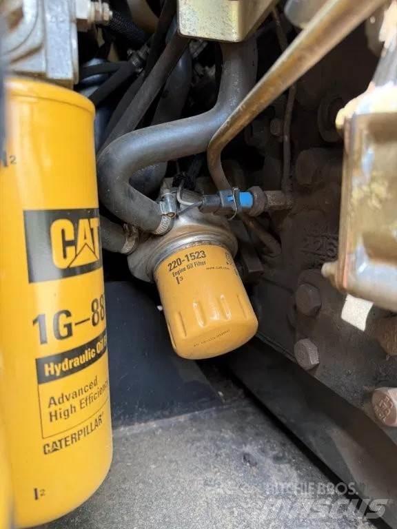 CAT 226B Turbo Kompaktlader
