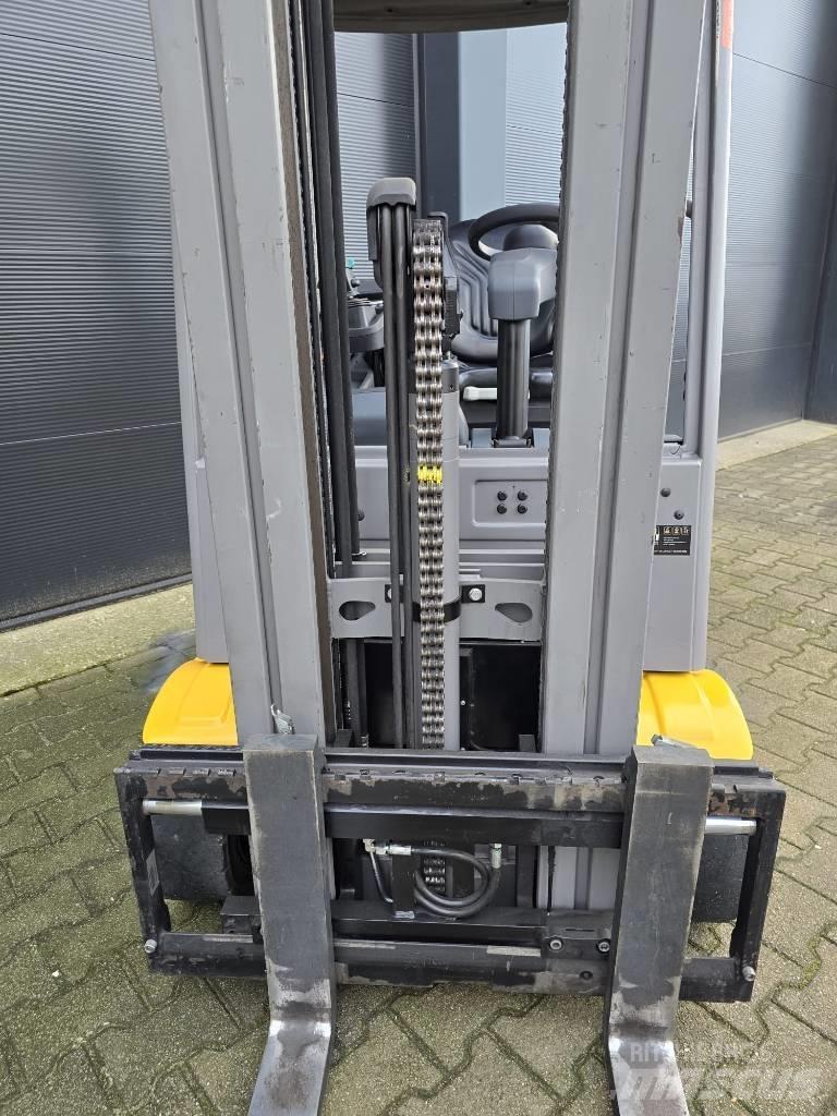 Jungheinrich EFG213 Elektrostapler