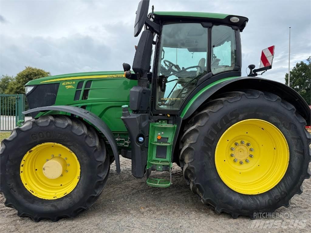John Deere 6250R Sonstige Landmaschinen