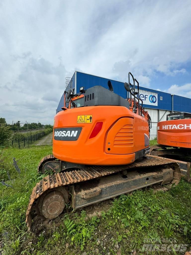 Doosan DX 140 LCR Raupenbagger
