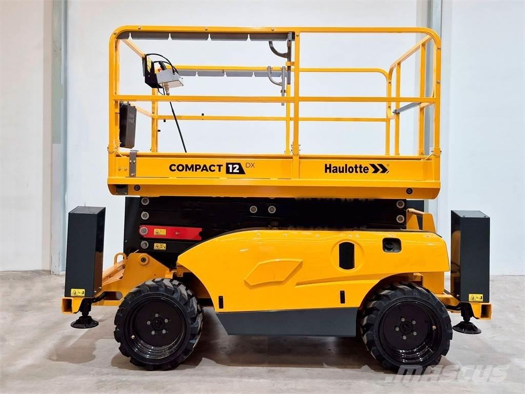 Haulotte C12DX Scheren-Arbeitsbühnen