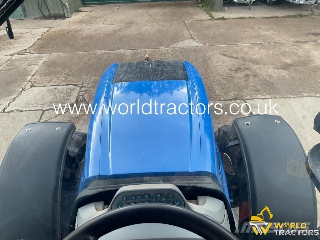 New Holland T 7.210 Traktoren