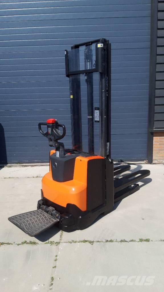 BT SWE 120 Selbstfahrstapler