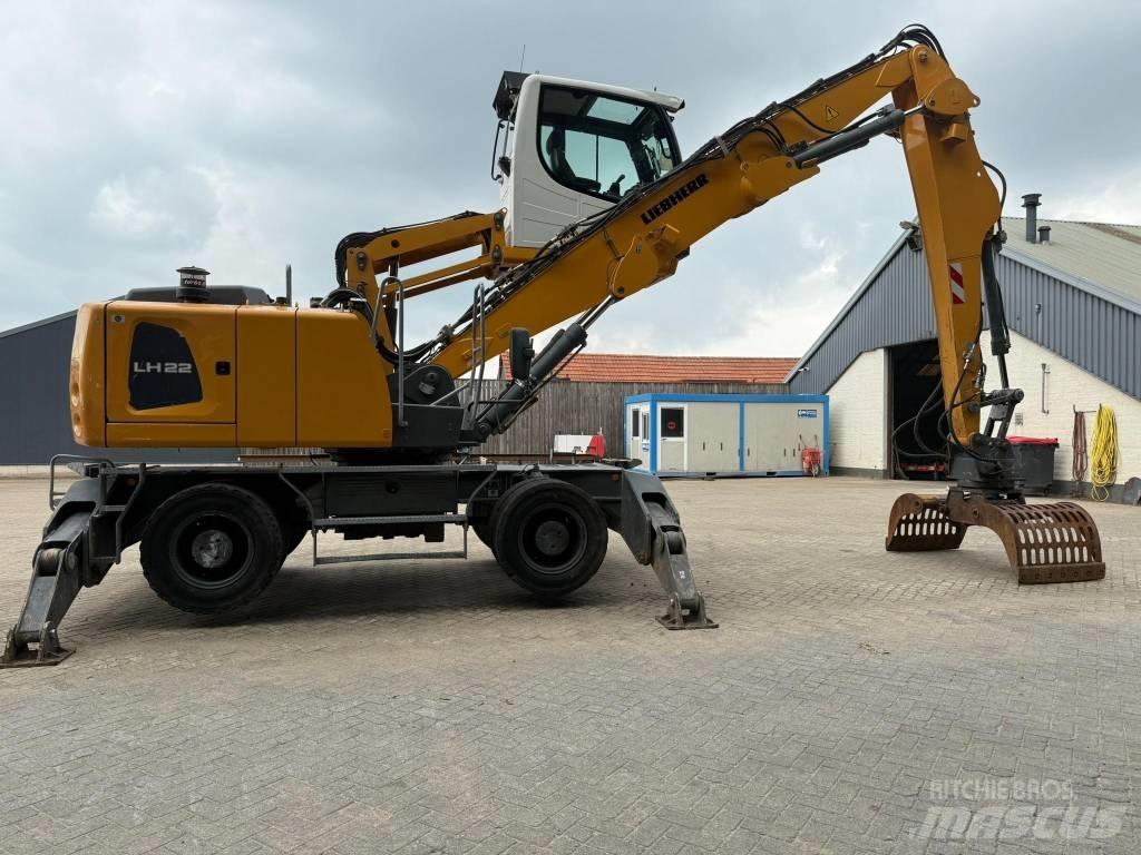 Liebherr LH 22 M Materialumschlag