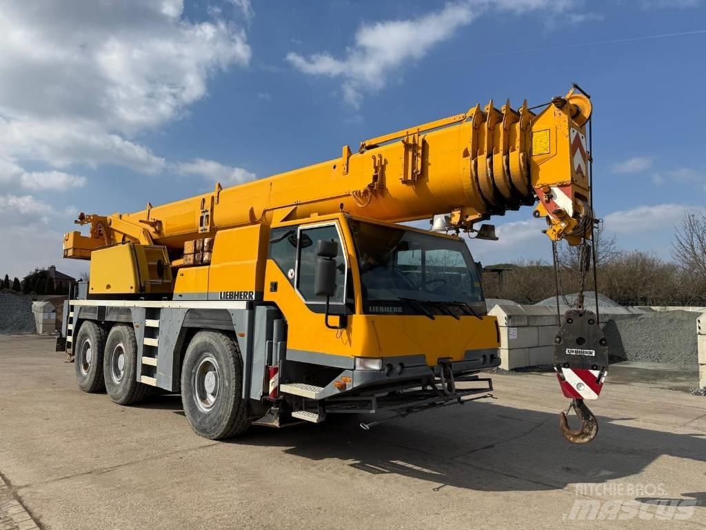 Liebherr LTM1055/1 All-Terrain-Krane