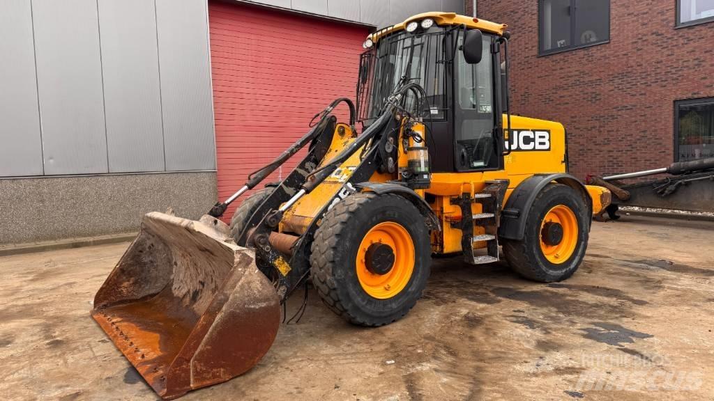 JCB 411 Radlader