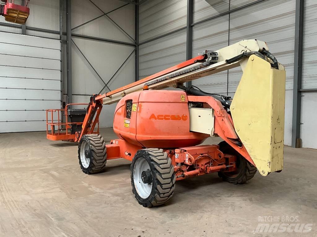 JLG 600 AJ Gelenkteleskoparbeitsbühnen
