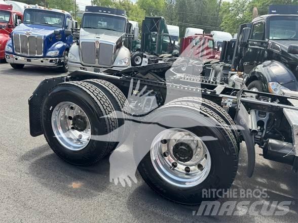 Kenworth T680 Sattelzugmaschinen