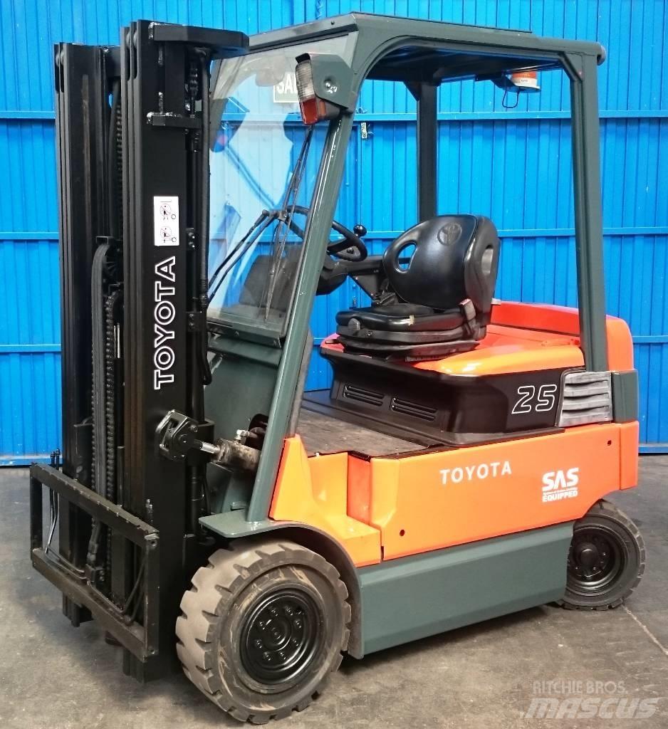 Toyota 7 FBMF 25 Elektrostapler