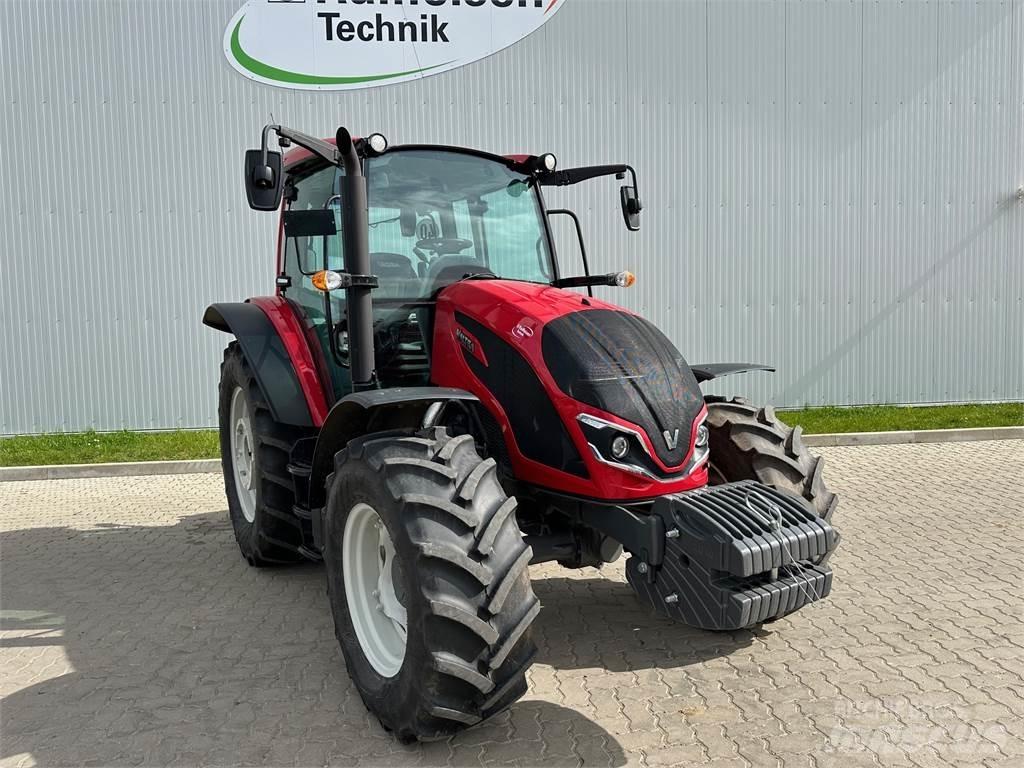 Valtra A105 MH Traktoren