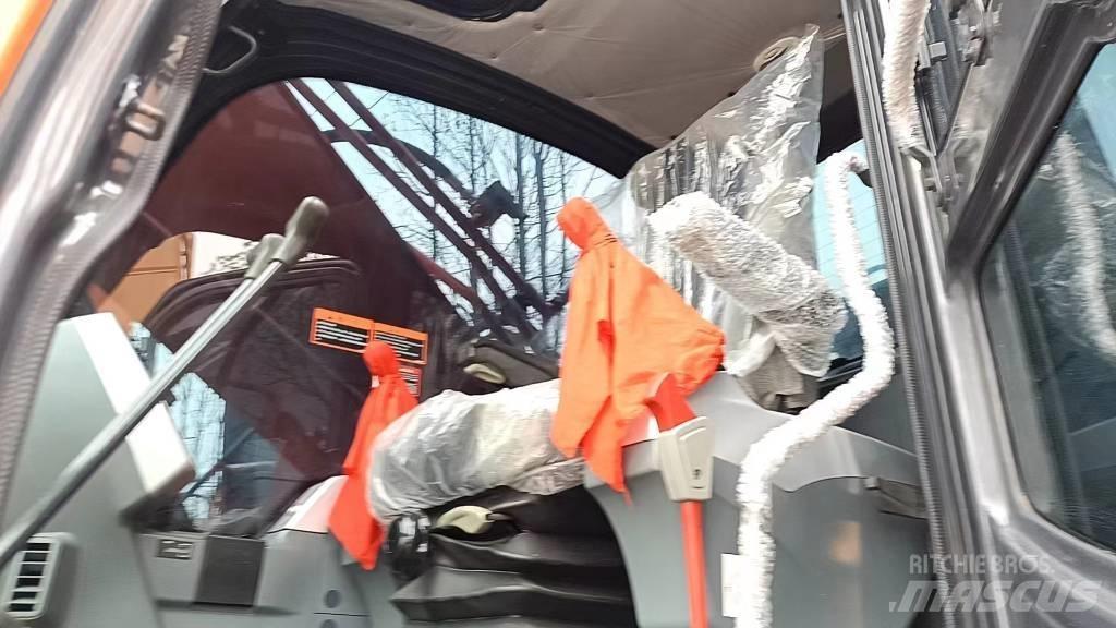 Doosan 225 LC-9 Raupenbagger