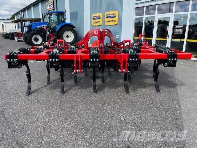 He-Va Triple Tiller Grubber