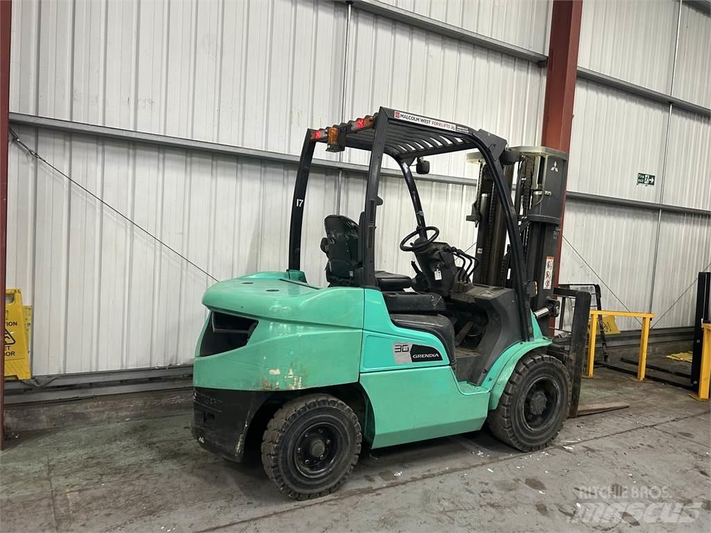 Mitsubishi FD30NT Dieselstapler