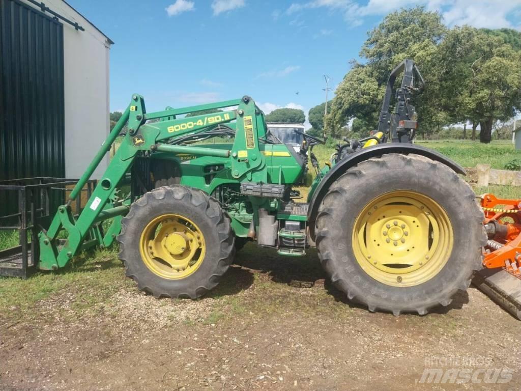 John Deere 5095 M Traktoren