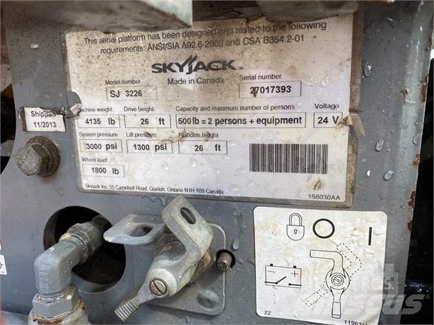 SkyJack SJ III 3226 Scheren-Arbeitsbühnen