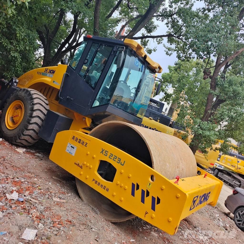 XCMG XS 223 J Walzenzüge