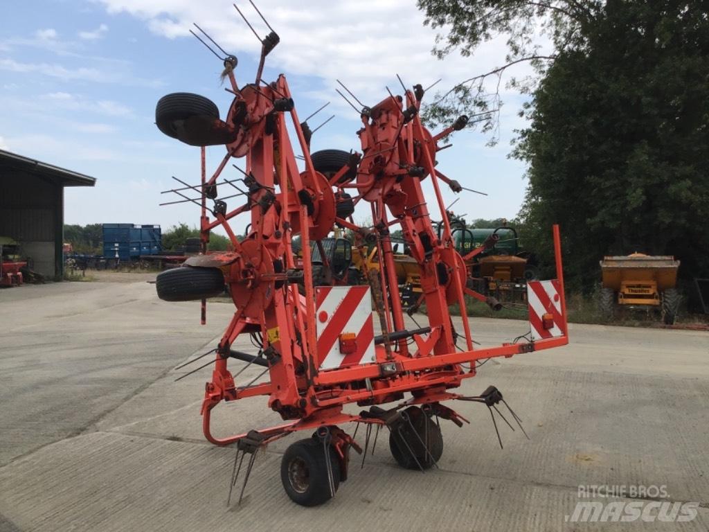 Kuhn GF 8702 Kreiselheuer/-wender