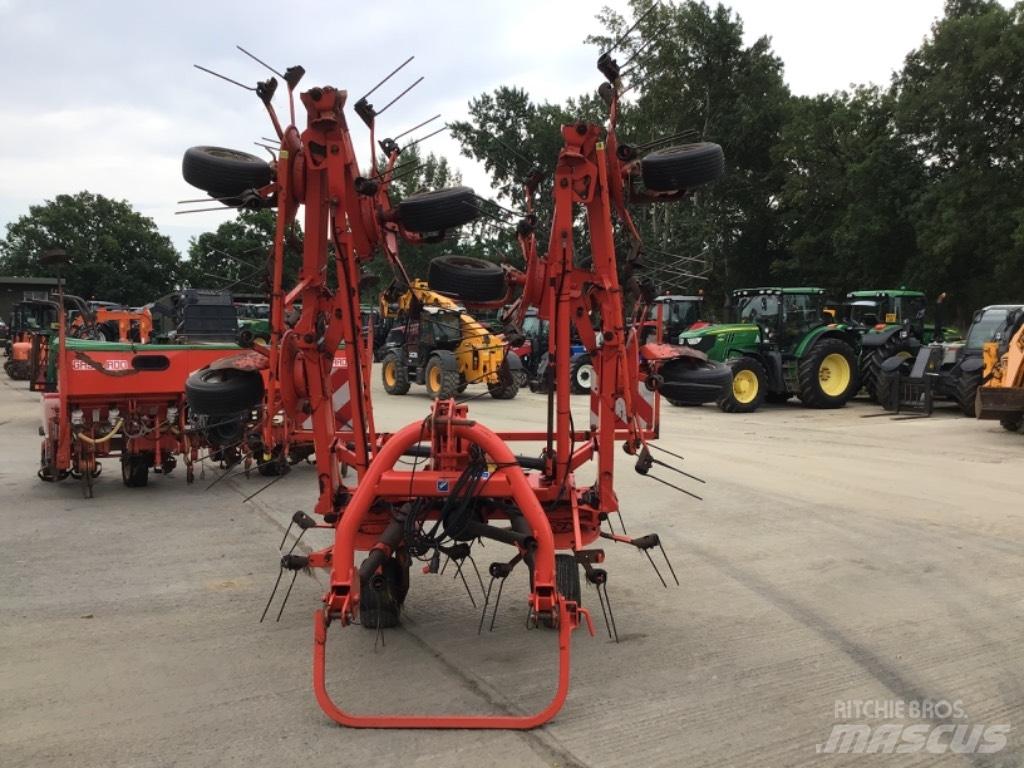 Kuhn GF 8702 Kreiselheuer/-wender