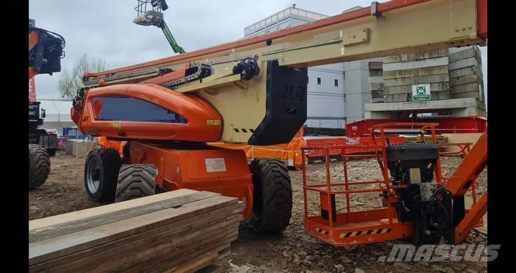 JLG 1250 AJP Gelenkteleskoparbeitsbühnen