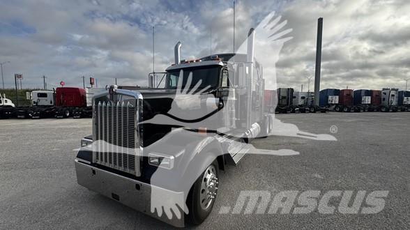 Kenworth W900 Sattelzugmaschinen