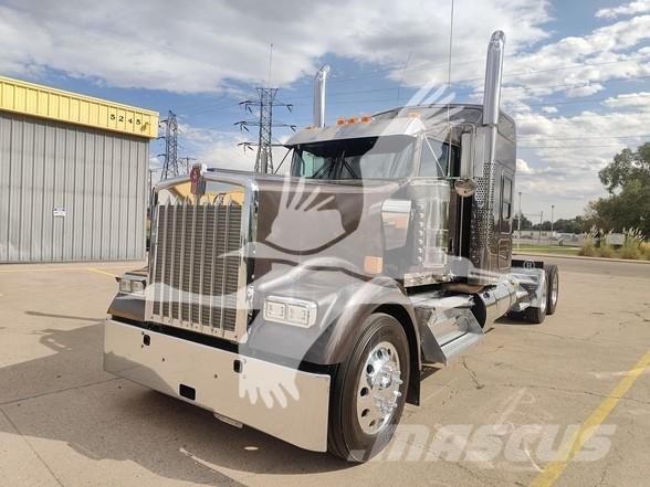 Kenworth W900L Sattelzugmaschinen