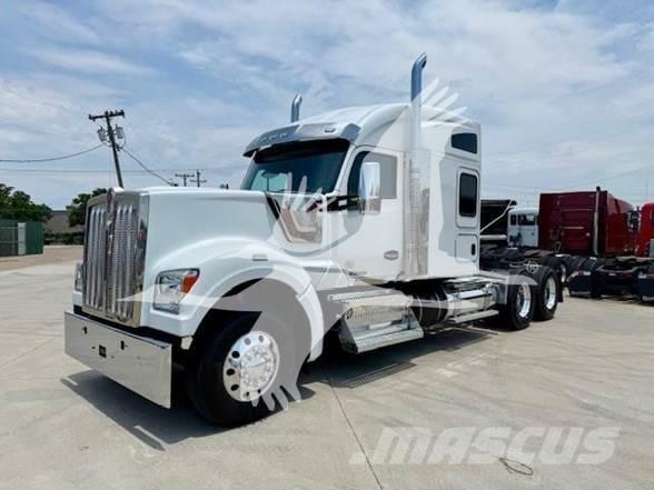 Kenworth W990 Sattelzugmaschinen
