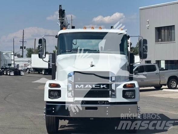 Mack MD6 Sonstige Baumaschinen