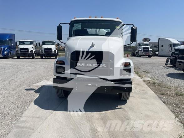 Mack MD6 Sonstige Baumaschinen