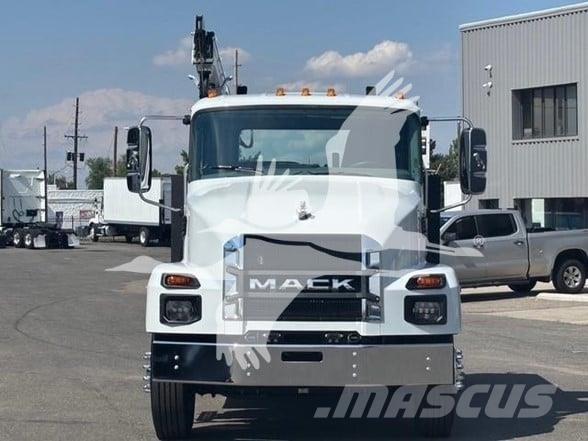 Mack MD6 Sonstige Baumaschinen