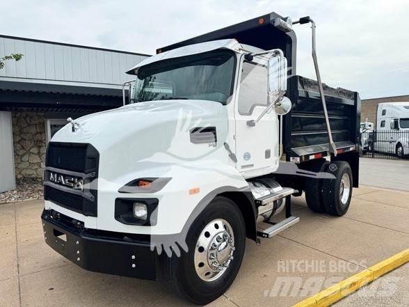 Mack MD7 Kipper