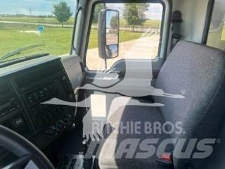Mack MD7 Kipper
