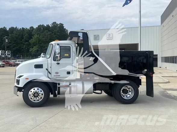Mack MD7 Kipper