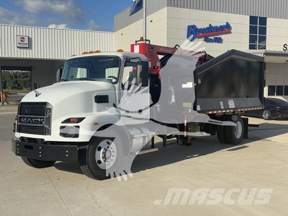 Mack MD7 Sonstige Baumaschinen