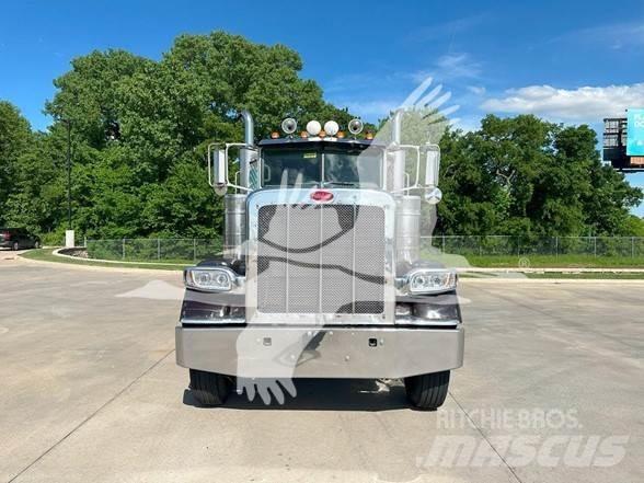 Peterbilt 388 Tractor Units