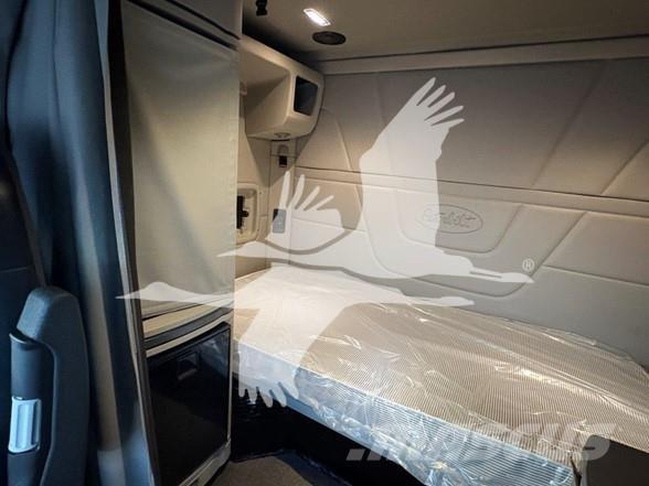 Peterbilt 567 Sattelzugmaschinen