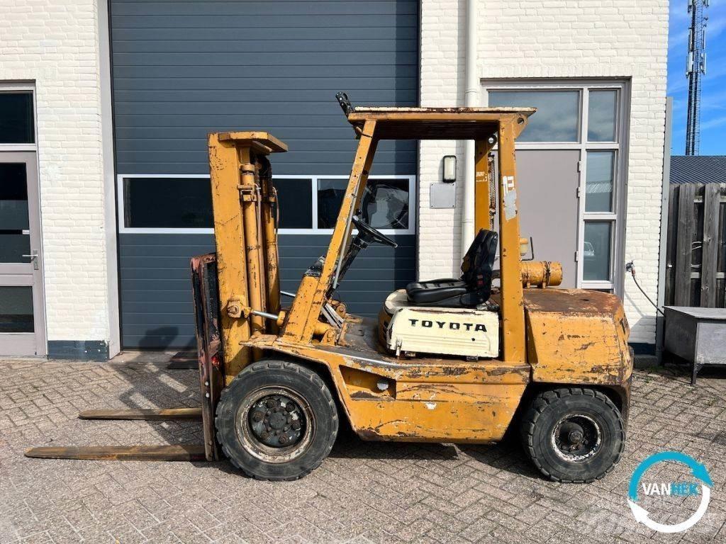 Toyota 3FD30 3FD30 Dieselstapler