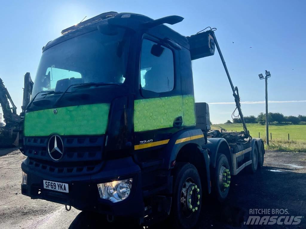 Mercedes-Benz 3240 Abrollkipper