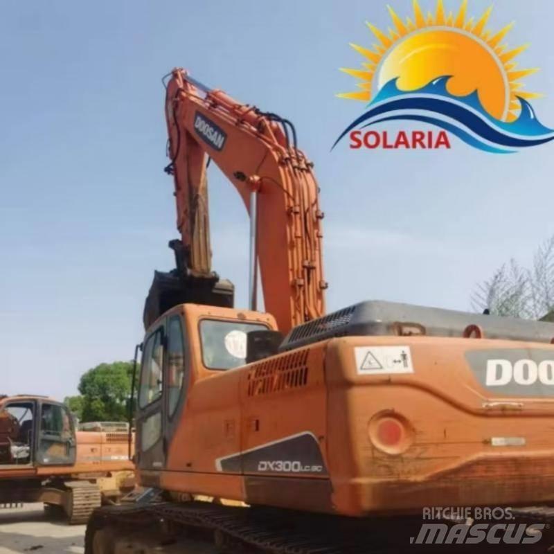 Doosan DX 300 Raupenbagger