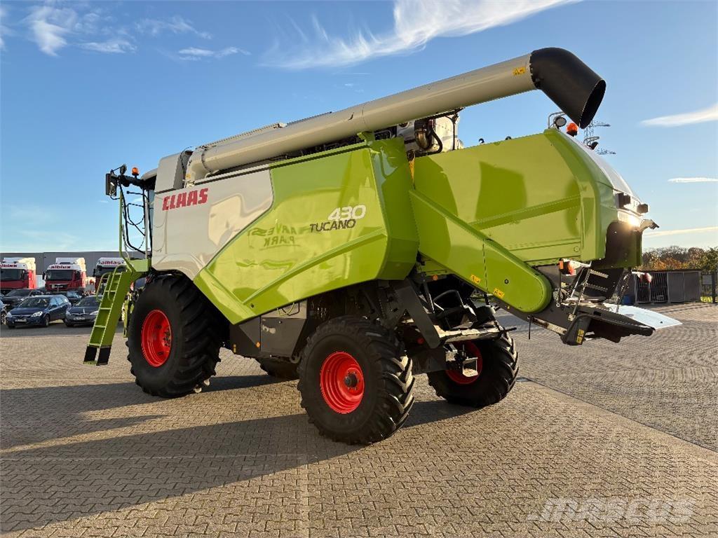 CLAAS Tucano 430 Mähdrescher