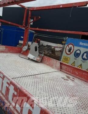 SkyJack SJ III 4632 Scheren-Arbeitsbühnen