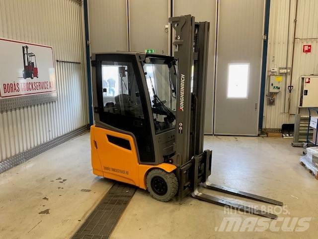 Jungheinrich EFG 215 Elektrostapler