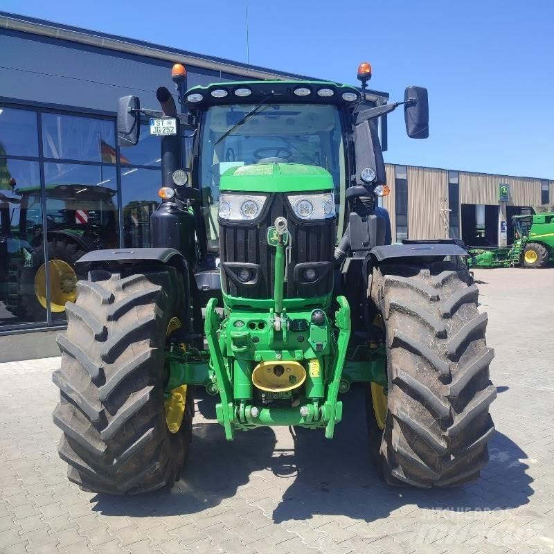 John Deere 6250R Traktoren