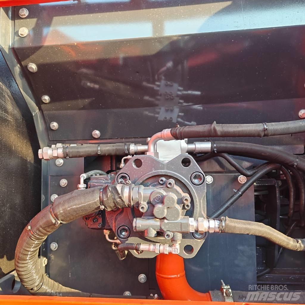 Doosan DX225LC-9C Raupenbagger