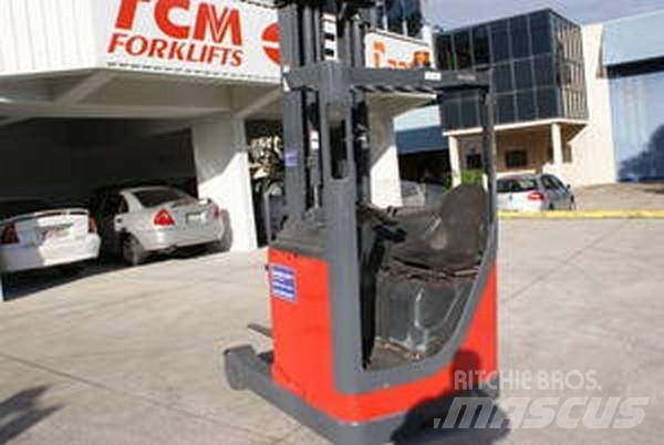 Linde R14 Schubmaststapler