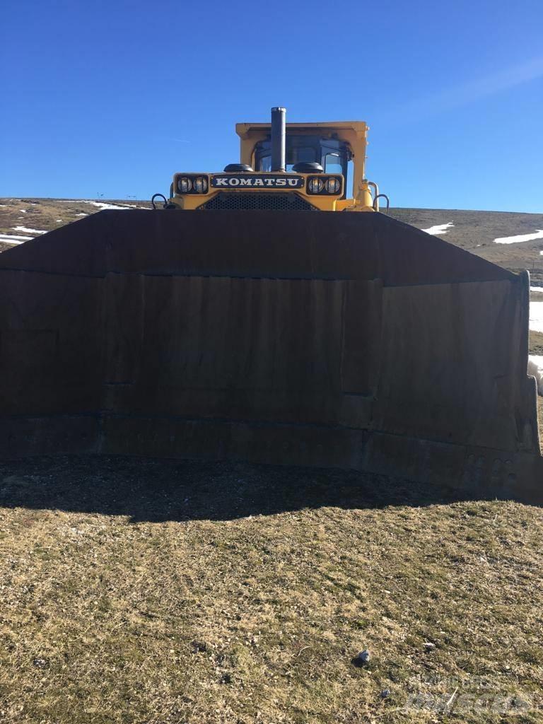 Komatsu 455 Bulldozer
