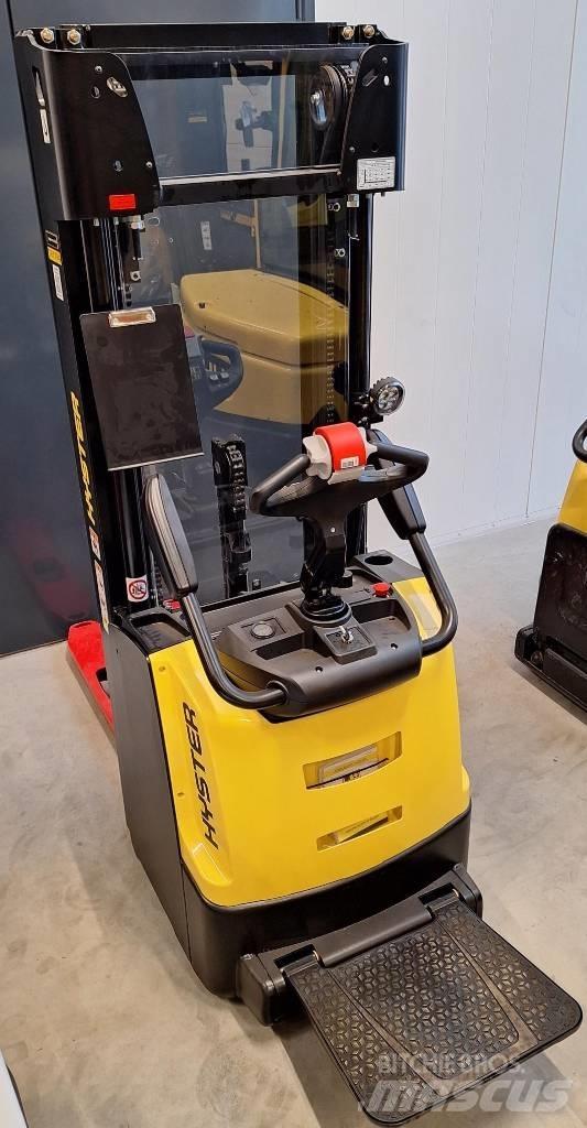 Hyster S1.2S Selbstfahrstapler