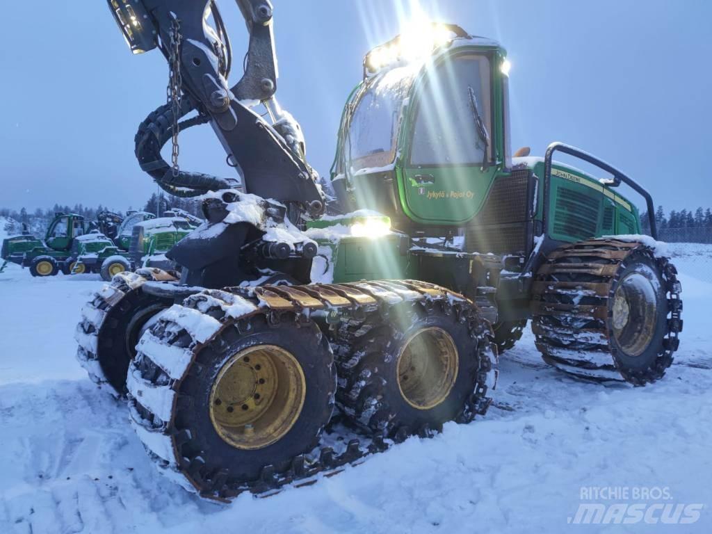 John Deere 1170 E Harvester