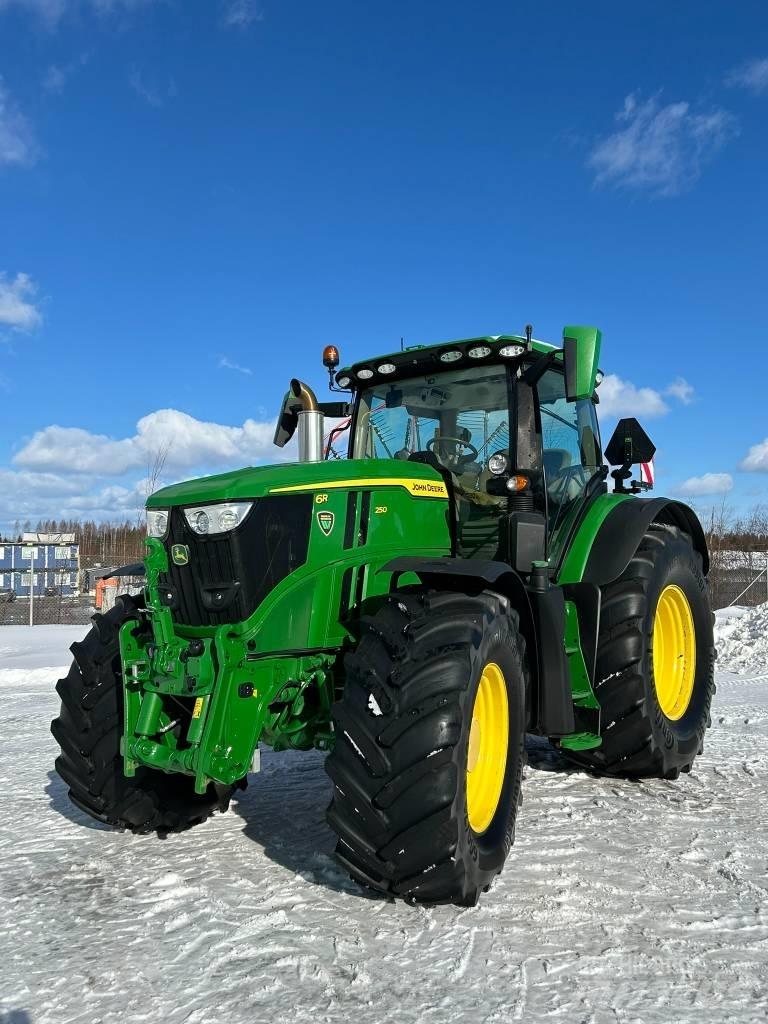 John Deere 6R 250 Traktoren