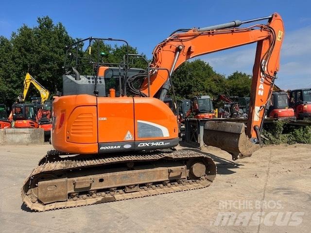 Doosan DX 140 LCR-5 Raupenbagger