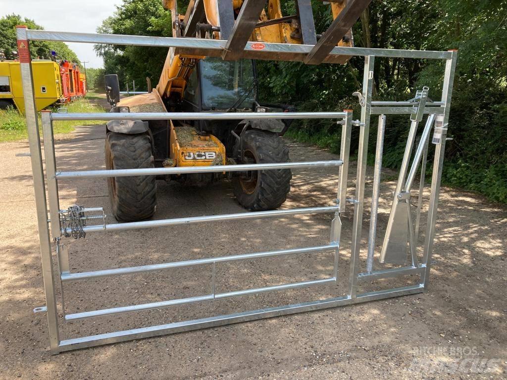  Ritchie Calving Gate Sonstige Landmaschinen
